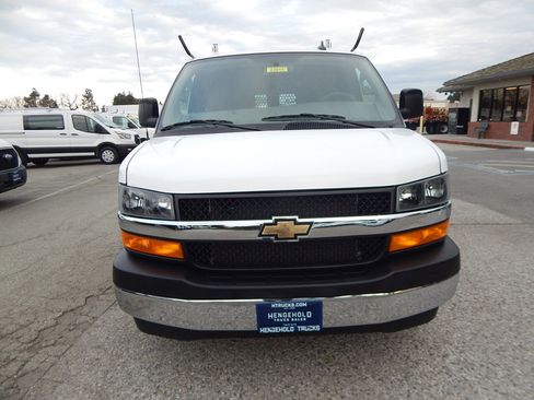 Used 2024 Chevrolet Express 2500 w/ Driver Convenience Package image 11