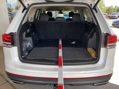 Certified 2026 Volkswagen Atlas SE w/ Black Wheel Package AWD/4WD image 18