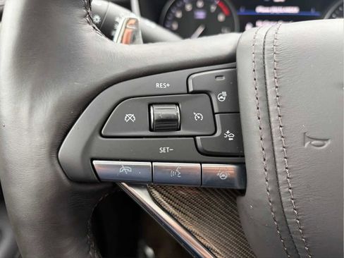 Used 2025 Cadillac XT6 Sport w/ Platinum Package image 10