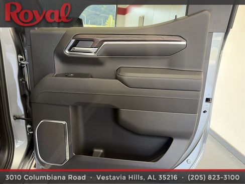 Used 2026 GMC Sierra 1500 SLT w/ SLT Premium Package AWD/4WD image 17