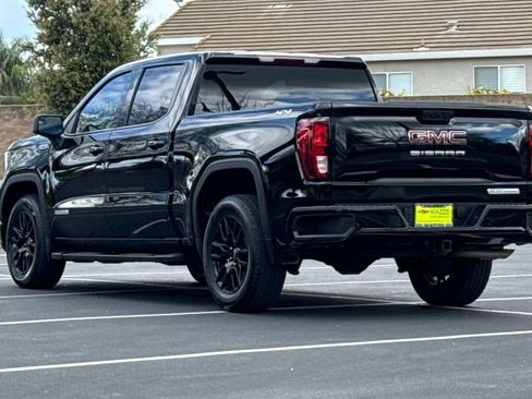 Used 2025 GMC Sierra 1500 Elevation image 3