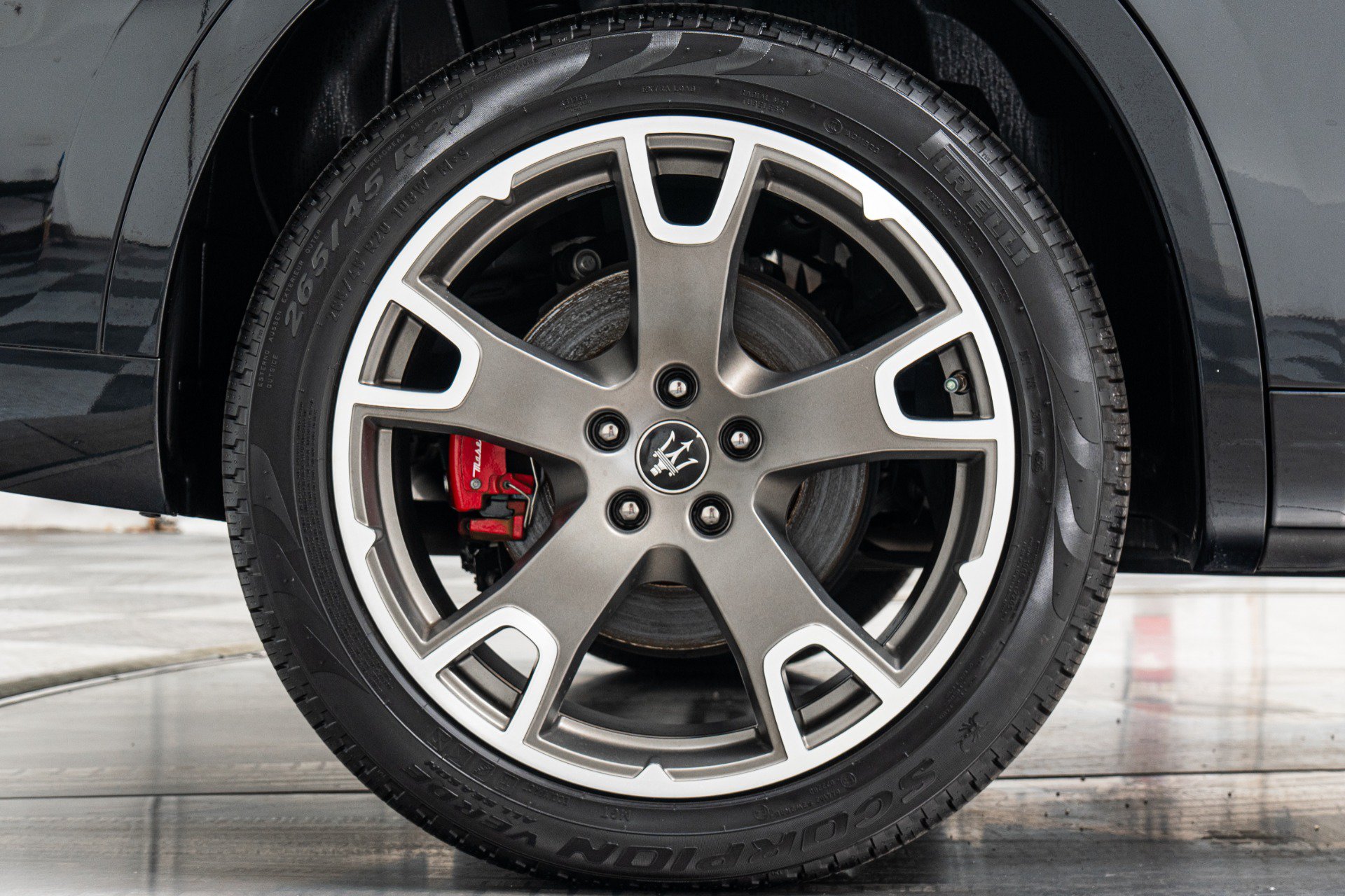 Used 2023 Maserati Levante GT AWD/4WD image 43