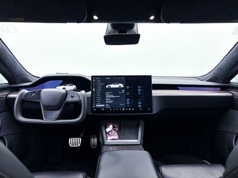 Used 2022 Tesla Model S image 26