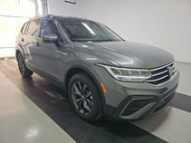 Used 2023 Volkswagen Tiguan SE FWD image 21