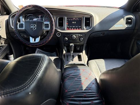 Used 2014 Dodge Charger R/T image 10