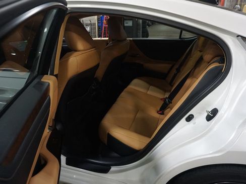 Used 2023 Lexus ES 350 w/ Premium Package FWD image 16