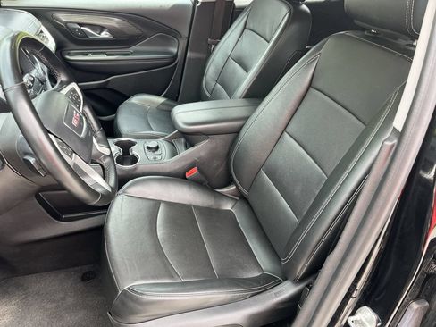 Used 2024 GMC Terrain SLT FWD image 17
