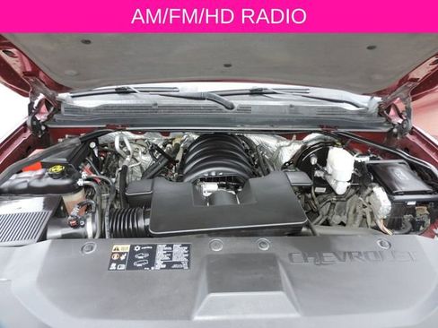 Used 2016 Chevrolet Suburban LT RWD image 11