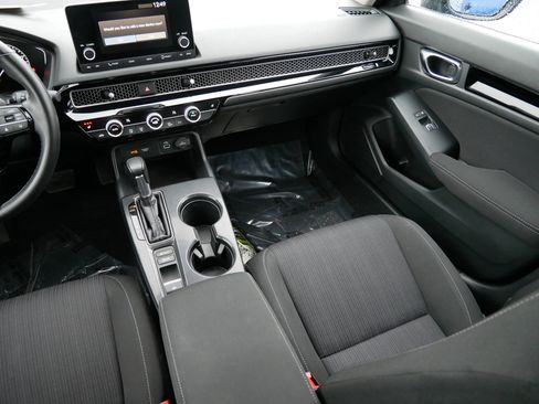 Certified 2022 Honda Civic EX image 11