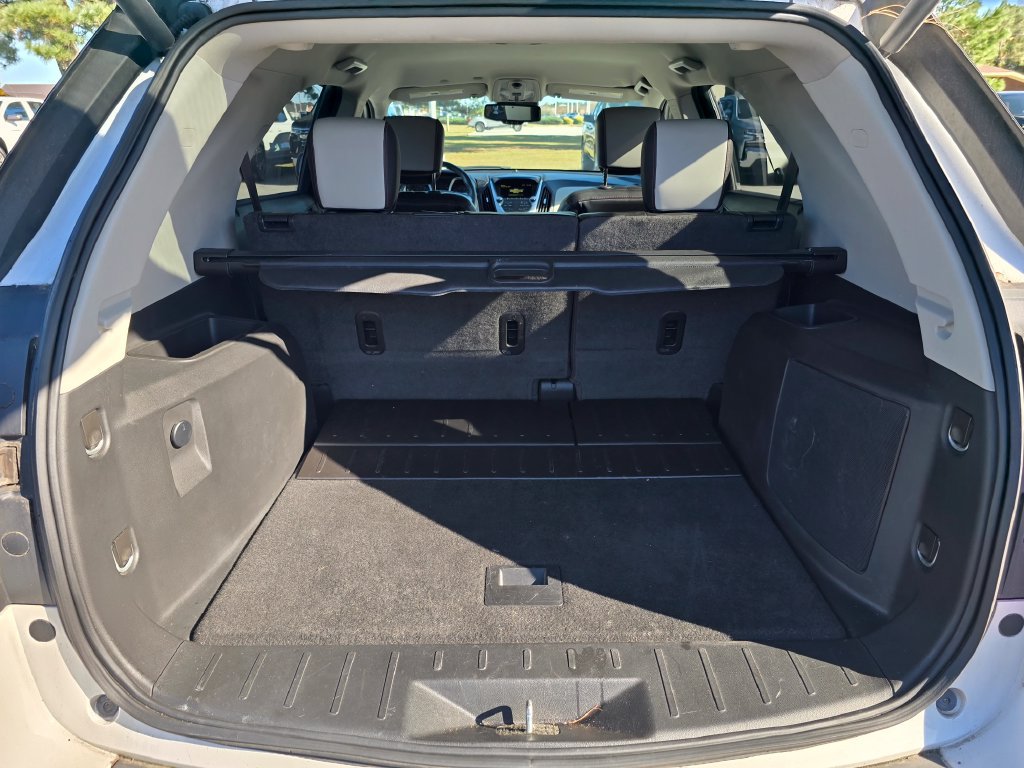 Certified 2017 Chevrolet Equinox Premier w/ Enhanced Convenience Package FWD image 12