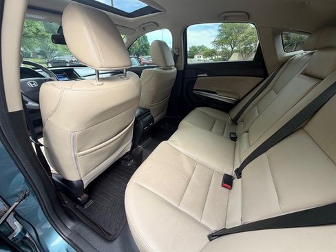 Used 2013 Honda Crosstour EX-L image 17