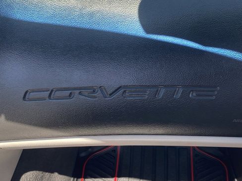 Used 2006 Chevrolet Corvette Convertible RWD image 9