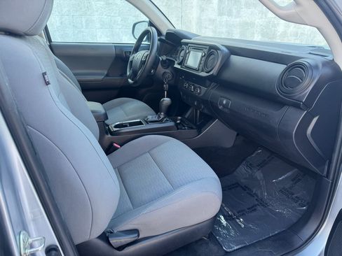 Used 2019 Toyota Tacoma SR5 image 22