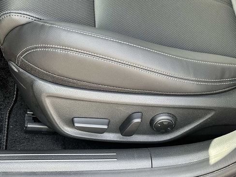 New 2026 Genesis G70 2.5T image 11