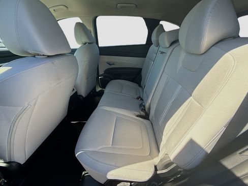 New 2026 Hyundai Tucson SEL image 18