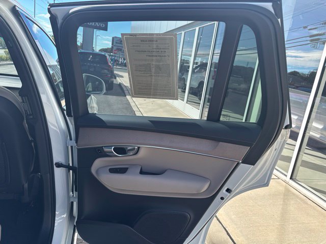 Certified 2026 Volvo XC90 B5 Plus AWD/4WD image 12