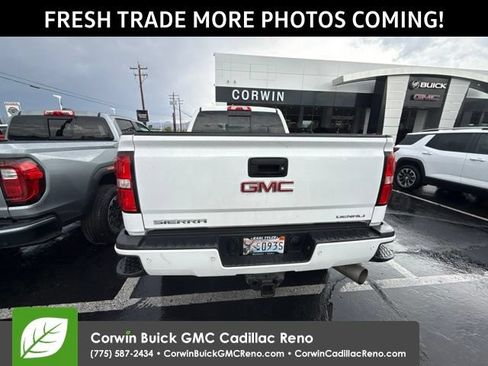Used 2017 GMC Sierra 2500 Denali AWD/4WD image 3