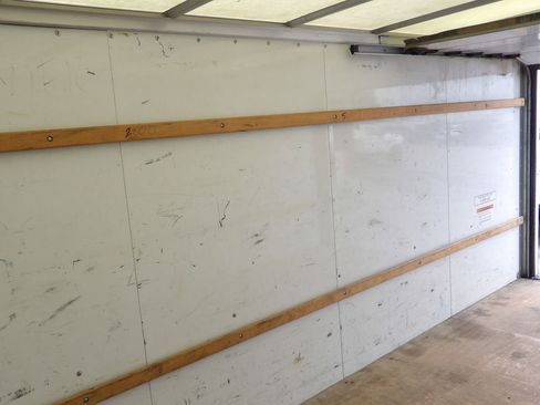 Used 2021 GMC Savana 3500 Extended w/ Power Convenience Package image 40