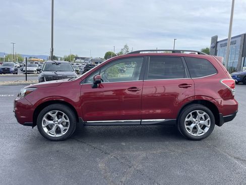 Used 2017 Subaru Forester 2.5i Touring image 3