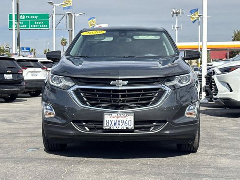 Used 2020 Chevrolet Equinox LT FWD image 2