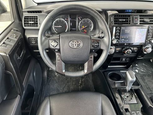 Used 2022 Toyota 4Runner TRD Off-Road Premium AWD/4WD image 13