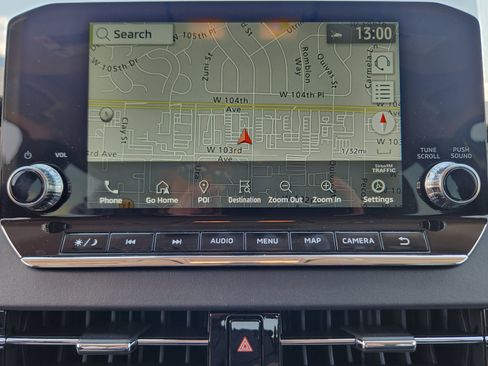 Used 2025 Mitsubishi Outlander SE image 13