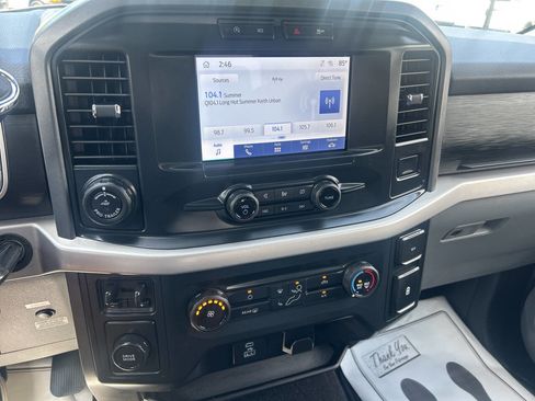 Used 2022 Ford F150 XLT w/ Trailer Tow Package image 12