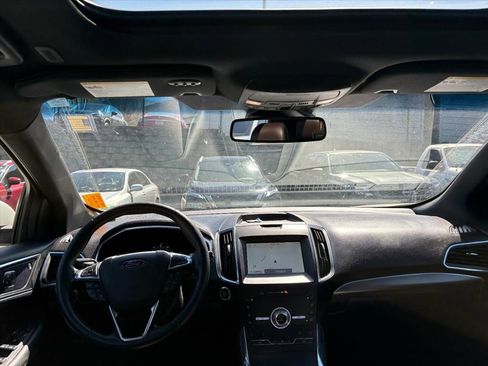 Used 2020 Ford Edge Titanium w/ Equipment Group 301A AWD/4WD image 6