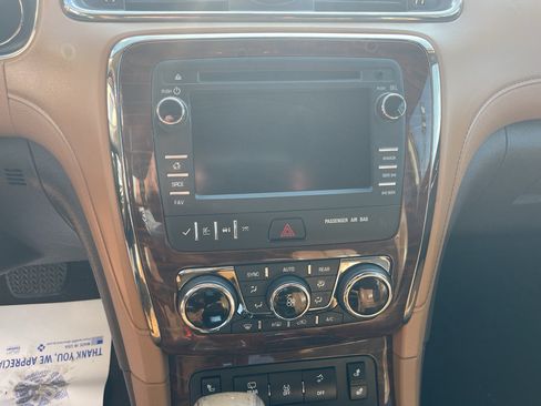 Used 2016 Buick Enclave Leather FWD image 19