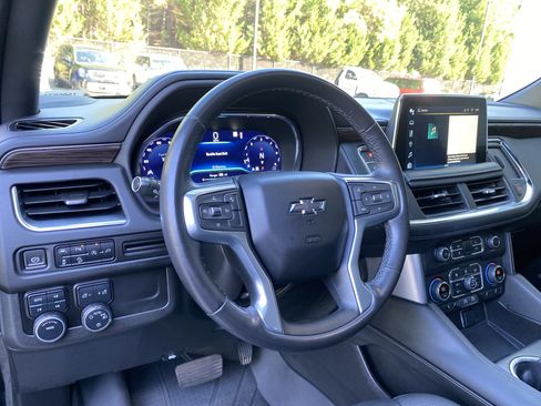 Used 2022 Chevrolet Tahoe Z71 AWD/4WD image 17
