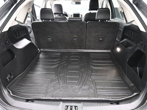 Used 2023 Ford Edge SEL w/ Convenience Package image 15