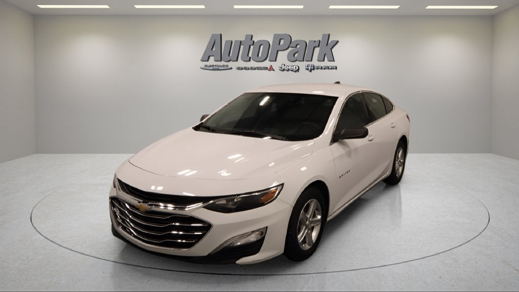 Used 2023 Chevrolet Malibu LS FWD image 3