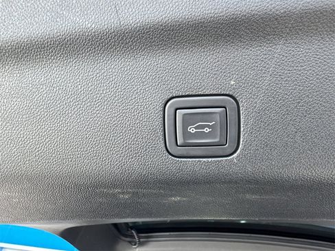 Certified 2023 Chevrolet Tahoe Z71 w/ Luxury Package image 20