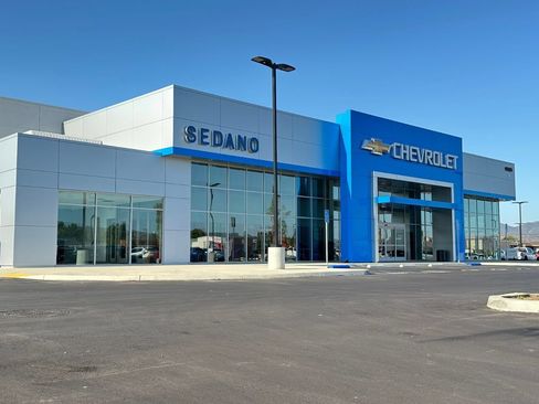 Used 2023 Chevrolet Colorado W/T RWD image 10
