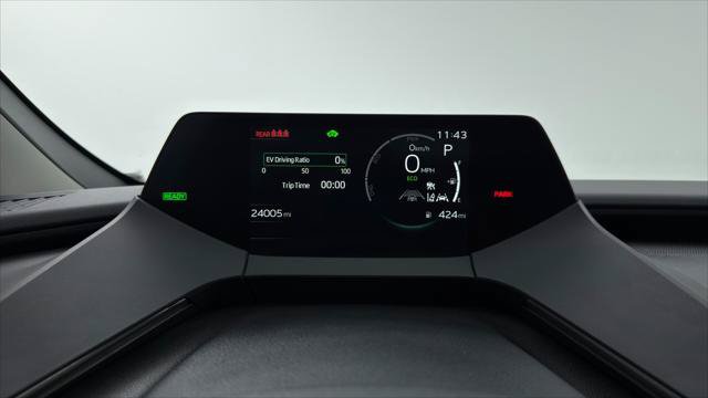 Used 2025 Toyota Prius LE FWD image 27