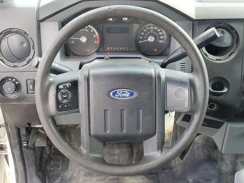 Used 2015 Ford F250 XL w/ Power Equipment Group RWD image 25