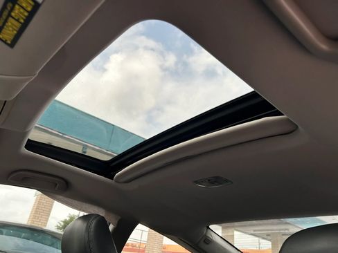 Used 2010 Honda Accord EX-L image 19