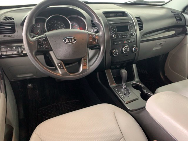 Used 2011 Kia Sorento LX AWD/4WD image 16
