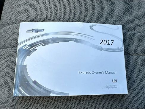 Used 2017 Chevrolet Express 3500 w/ Chrome Appearance Package RWD image 14