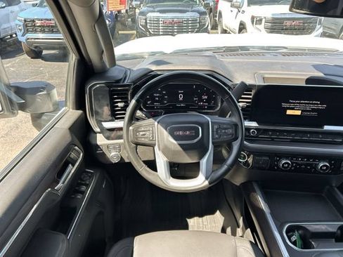 Used 2024 GMC Sierra 2500 SLT AWD/4WD image 26