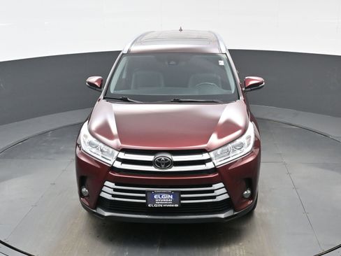 Used 2017 Toyota Highlander XLE image 42