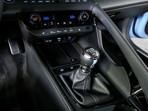 Certified 2025 Hyundai Elantra N image 17