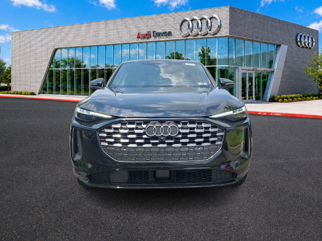 Used 2025 Audi Q5 Premium Plus w/ Premium Plus AWD/4WD image 2