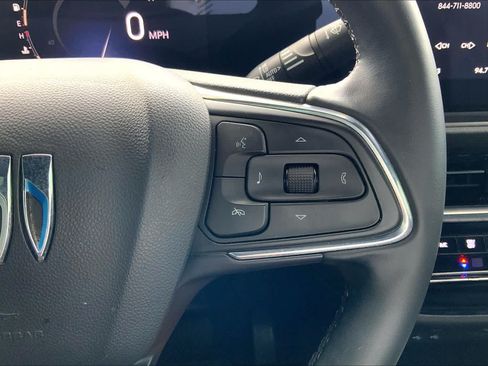 Used 2024 Buick Envista Avenir FWD image 25