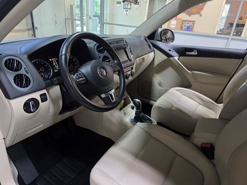 Used 2014 Volkswagen Tiguan R-Line FWD image 16