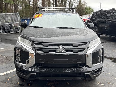 Used 2024 Mitsubishi Outlander Sport LE image 3