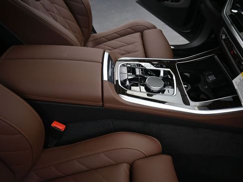 New 2026 BMW X5 xDrive50e AWD/4WD image 28