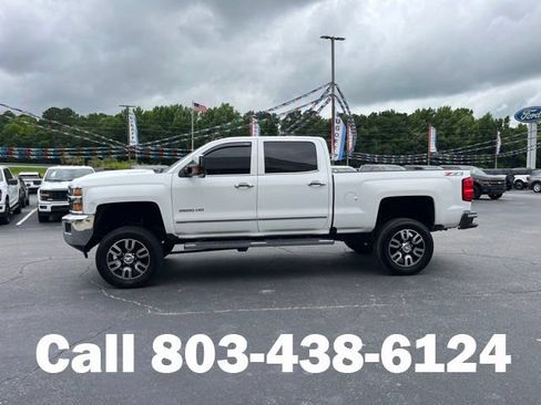 Used 2019 Chevrolet Silverado 2500 LTZ w/ Duramax Plus Package AWD/4WD image 39