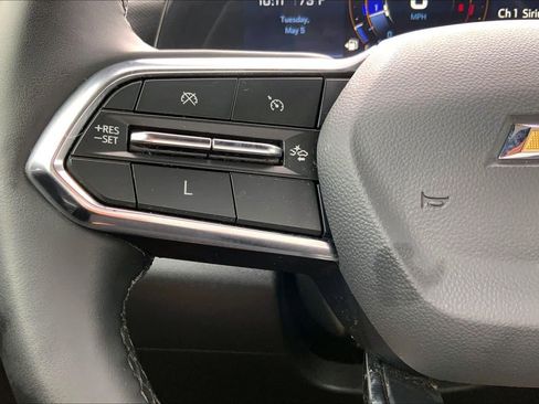 Used 2025 Chevrolet Equinox LT FWD image 24