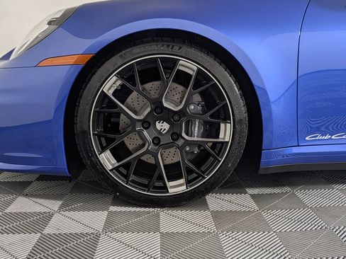 Used 2026 Porsche 911 Carrera T RWD image 11